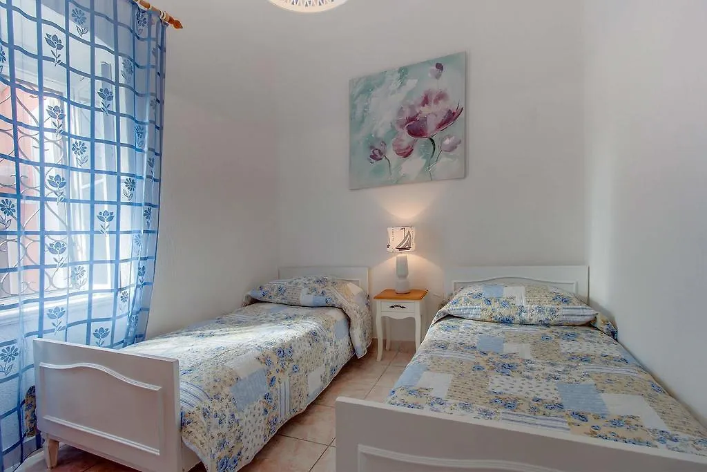 Narcis Central Apartment With Sea & City Views 0*, Veli Losinj