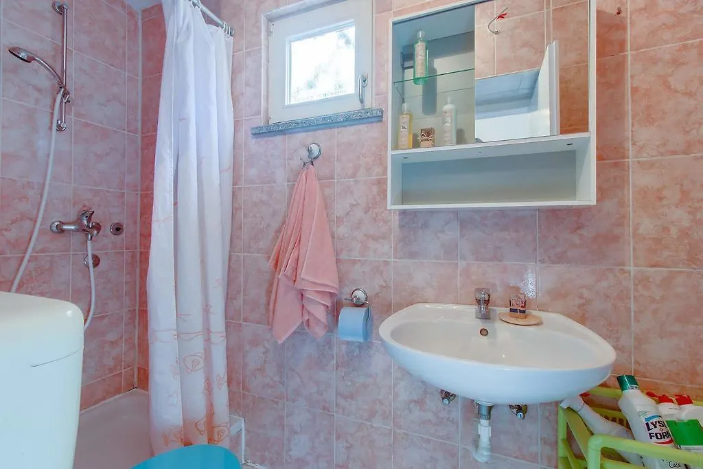 Narcis Central Apartment With Sea & City Views Croatia
