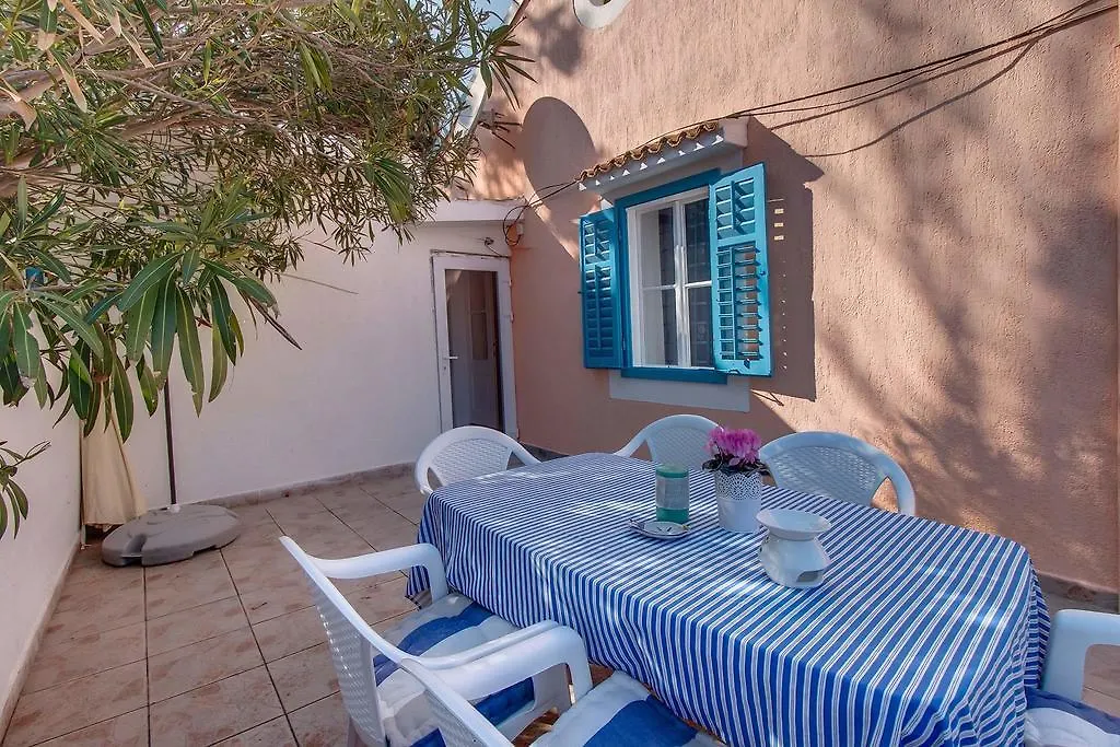 Narcis Central Apartment With Sea & City Views Veli Losinj